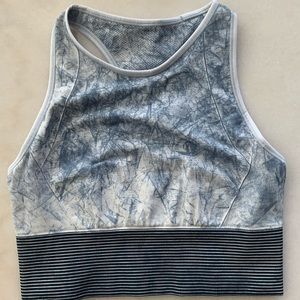 Lululemon sports top